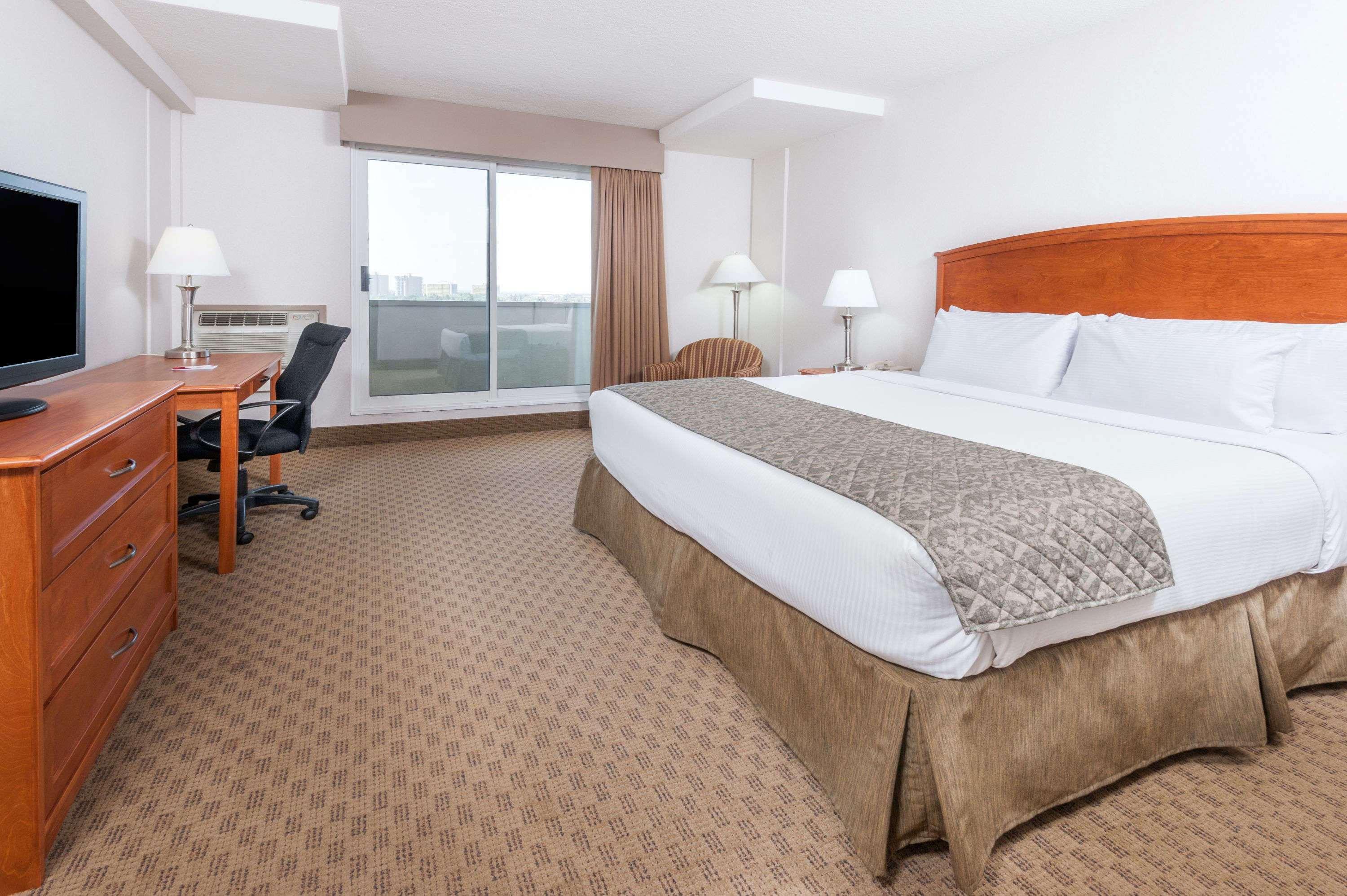 Ramada By Wyndham Edmonton South Hotell Eksteriør bilde