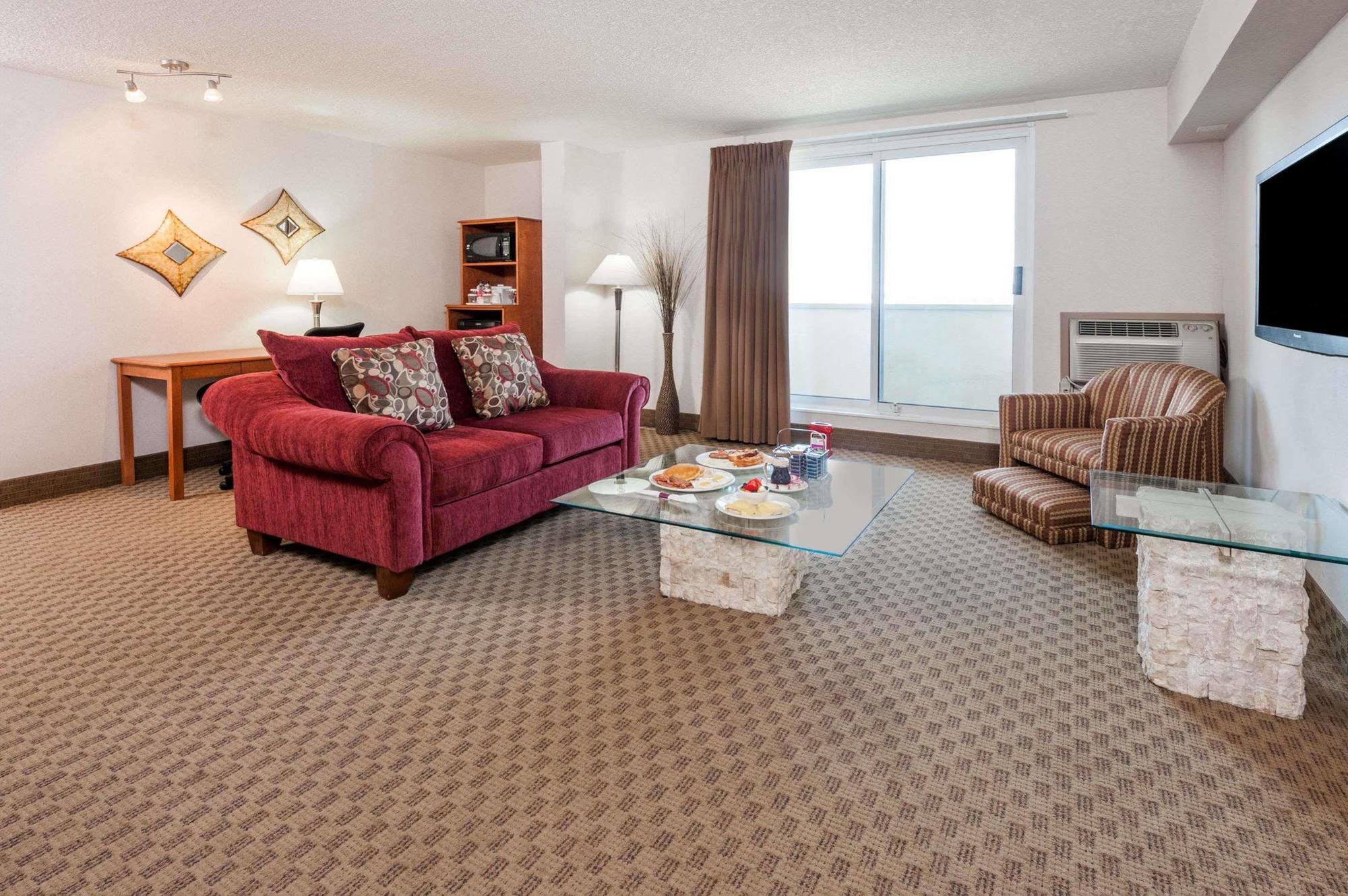 Ramada By Wyndham Edmonton South Hotell Eksteriør bilde