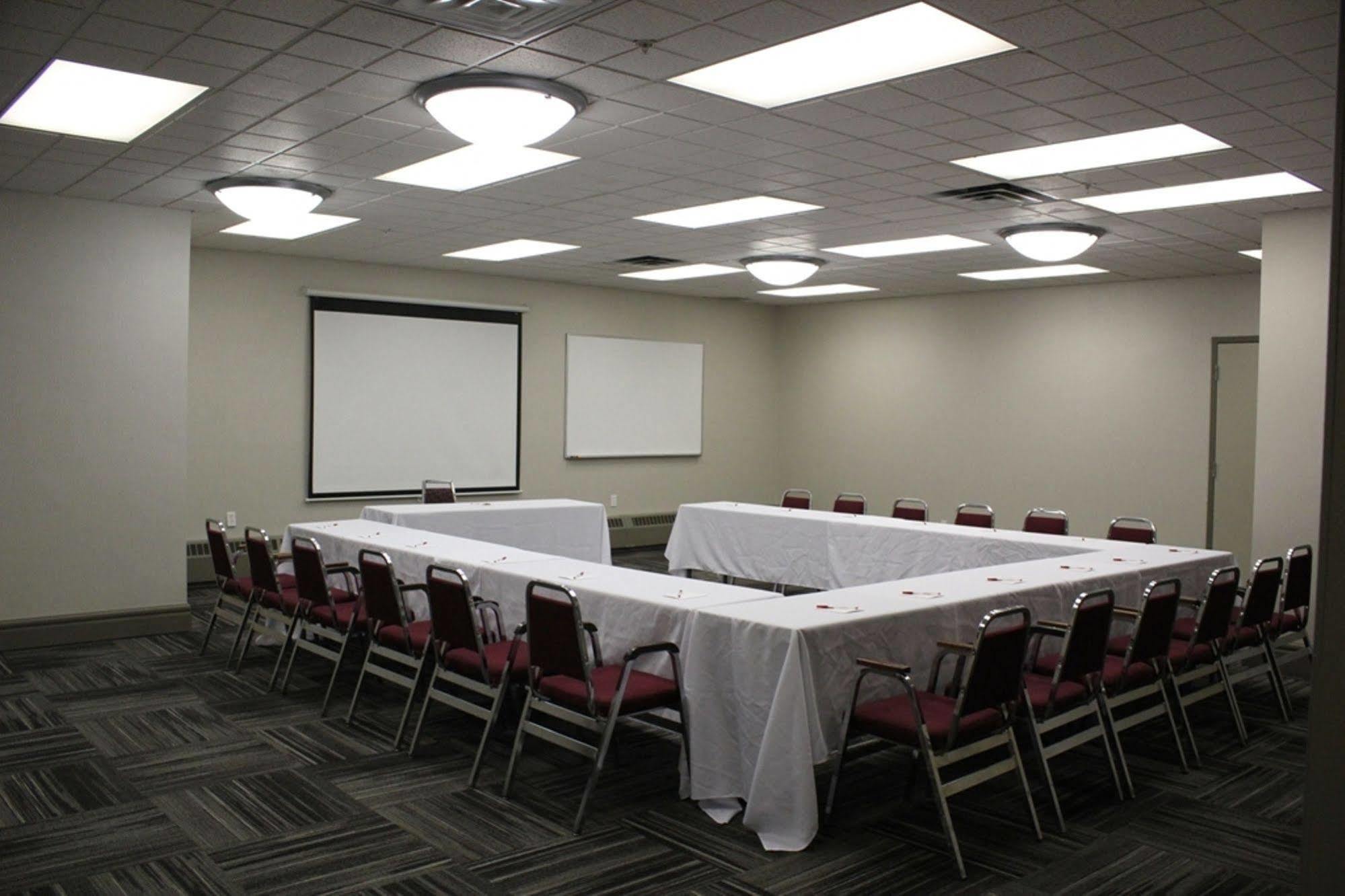 Ramada By Wyndham Edmonton South Hotell Eksteriør bilde